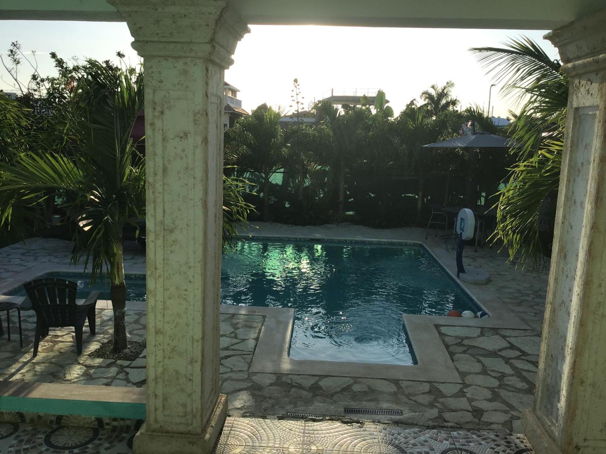 Villa Nilsa Bani Exterior photo